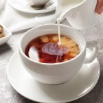 چرا شیر و کاکائو را نباید با چای مخلوط کنیم؟